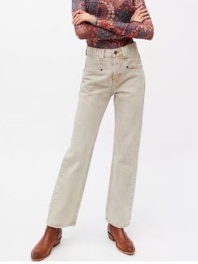 BDG Straight-Leg Cowboy Jeans in Beige